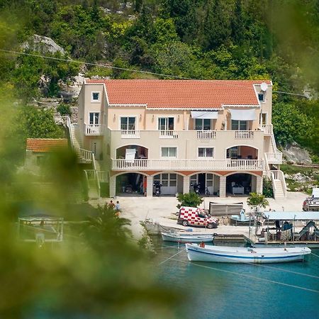 Apartmani Ponta Ston Luaran gambar