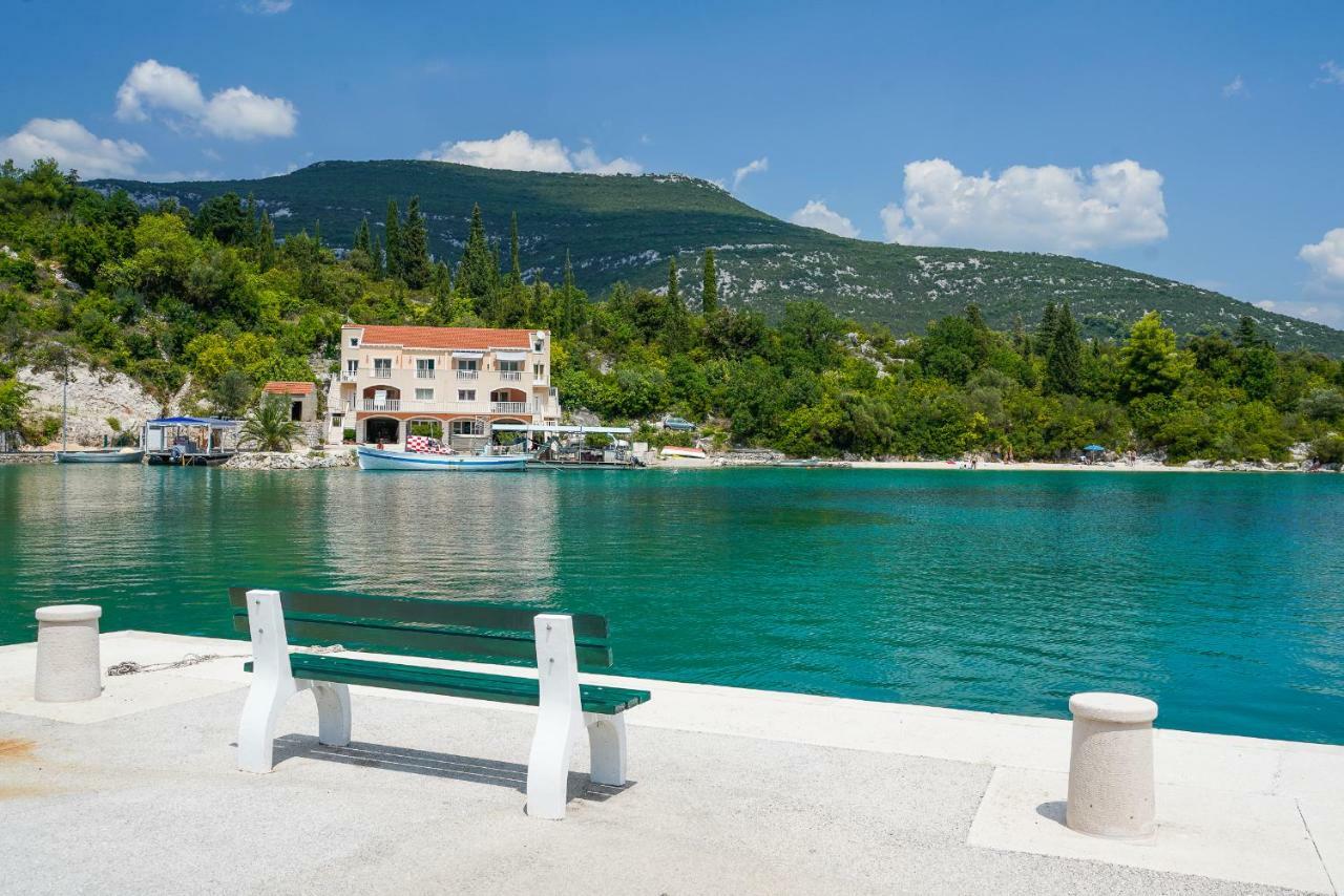 Apartmani Ponta Ston Luaran gambar