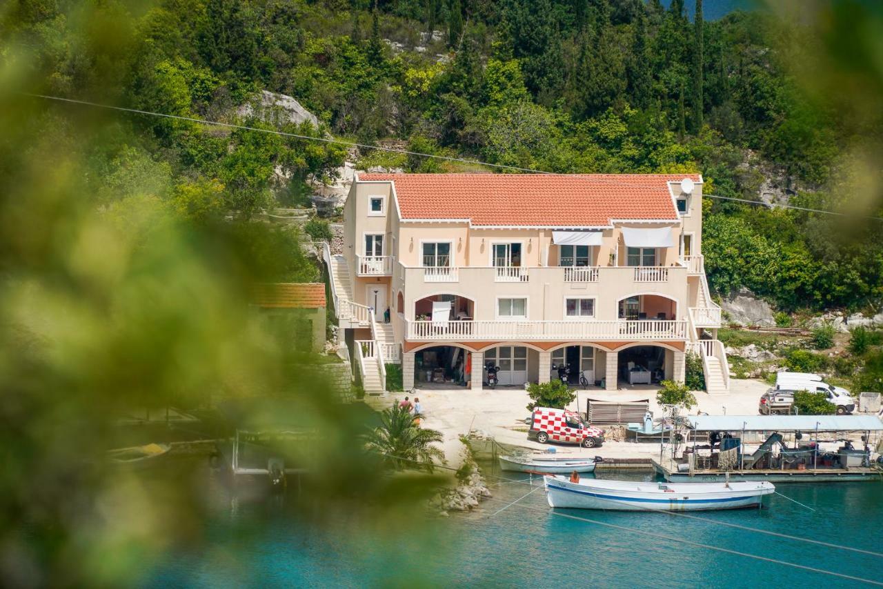 Apartmani Ponta Ston Luaran gambar