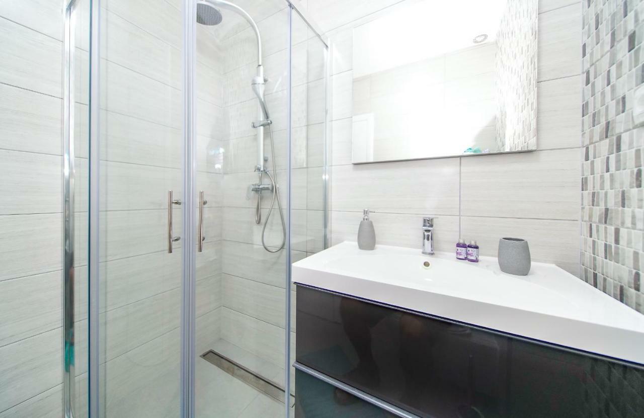 Apartmani Ponta Ston Luaran gambar